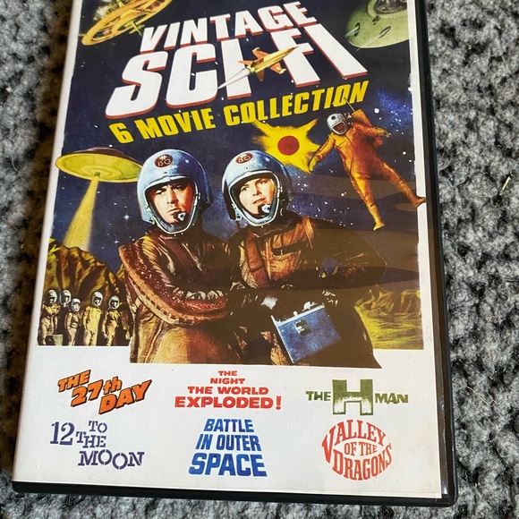 DVD Bundle - Picture 6 of 7